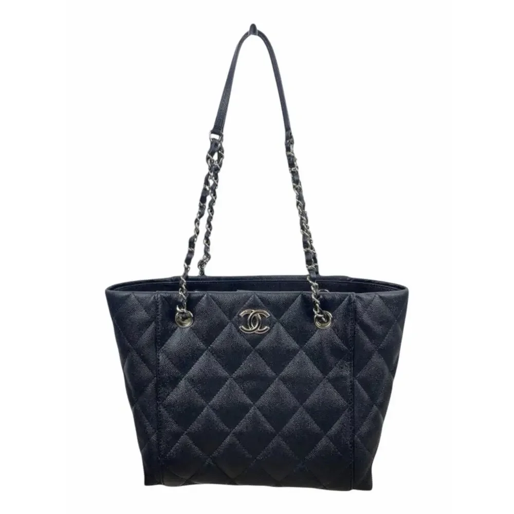 CHANEL 2023 quilted